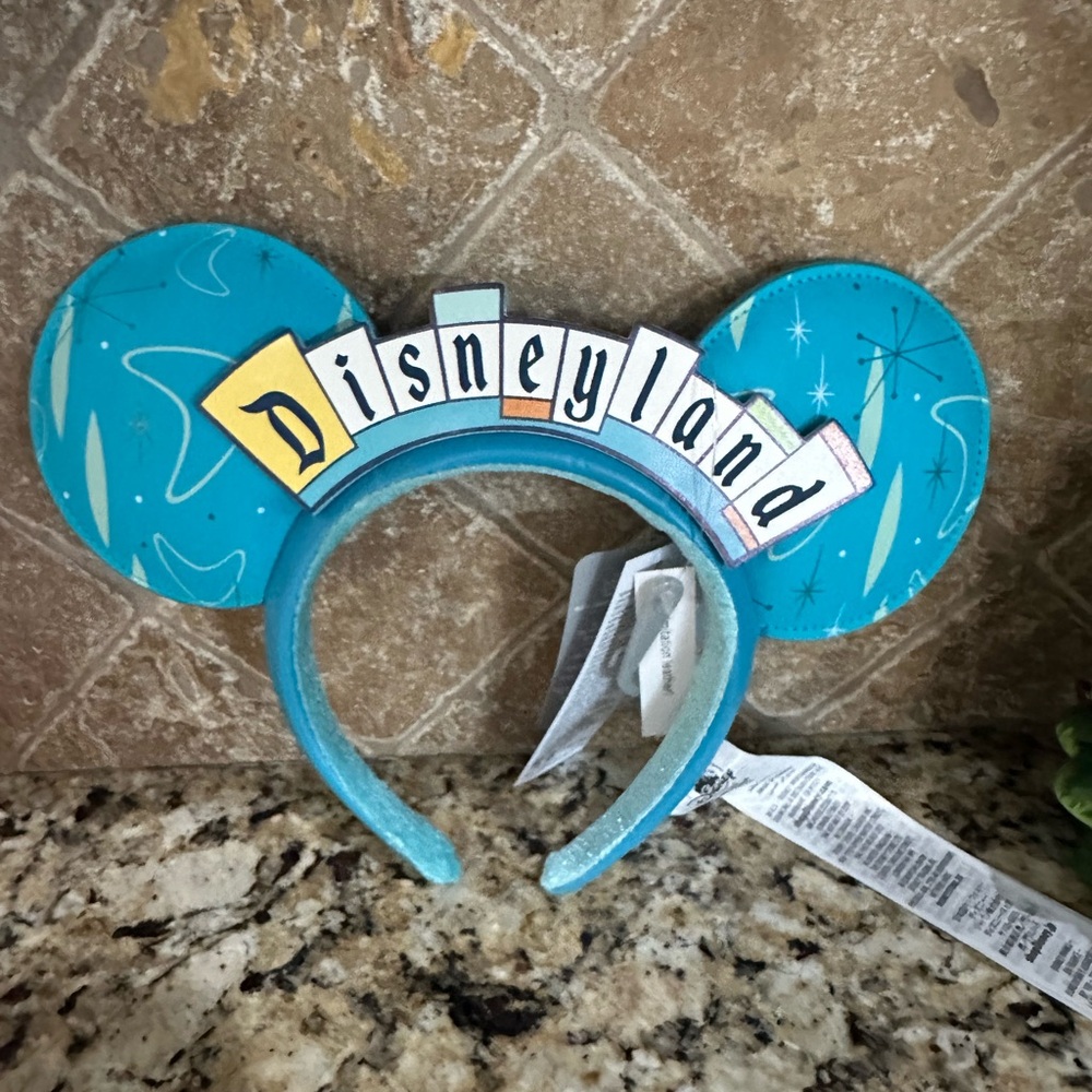 Disney Park Disneyland Resort Retro Mickey Ears Headband New with tags